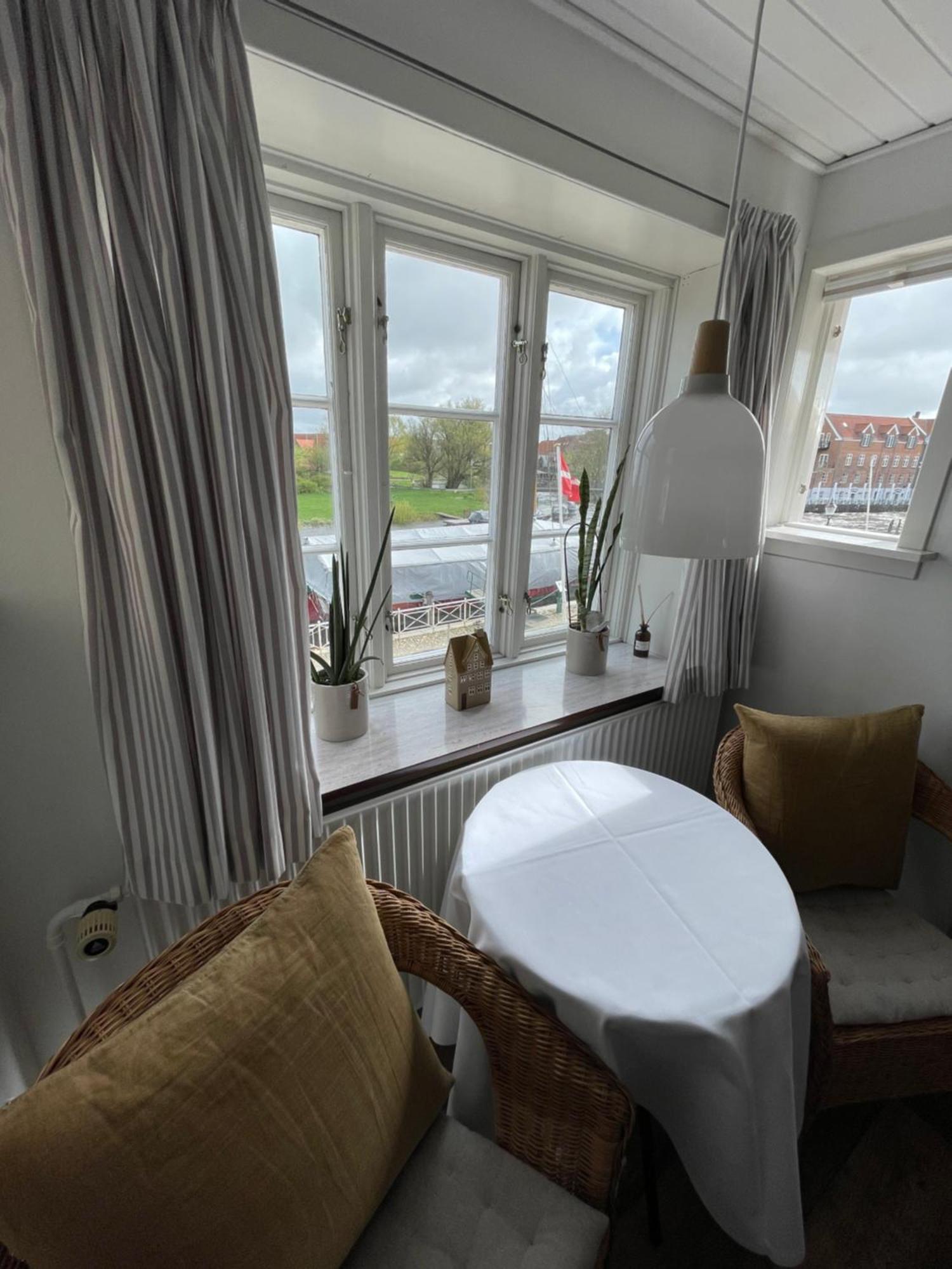 Restaurant Saelhunden Bed & Breakfast Ribe Eksteriør bilde